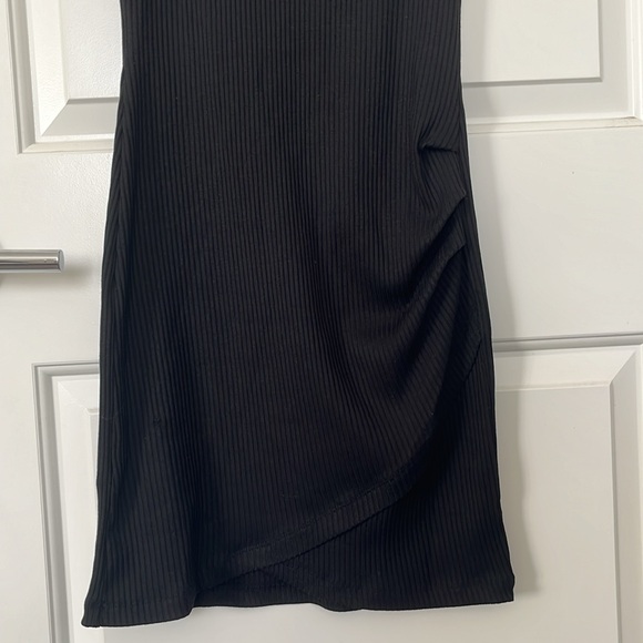 Mango Dress - Picture 2 of 4